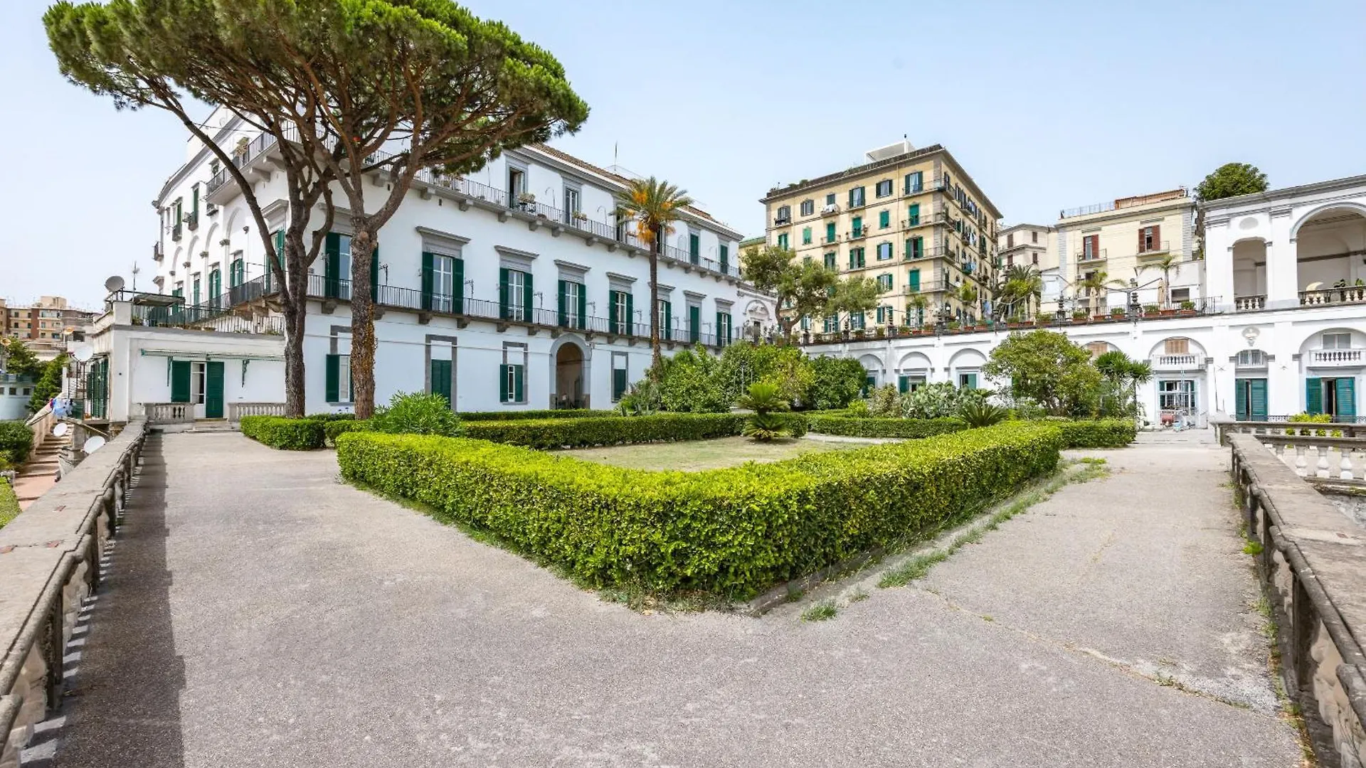 Appartamenti A Villa Carafa Di Belvedere By Wonderful Italy Naples 0*,  Italy
